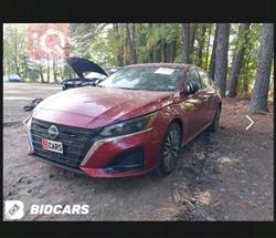 نيسان ألتيما